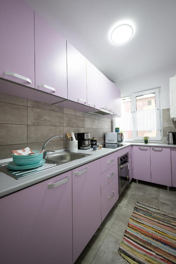 L&R Boutique Apartment Otelu Rosu Esterno foto