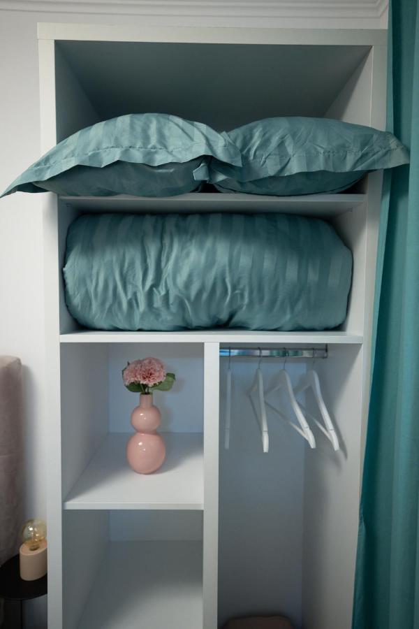 L&R Boutique Apartment Otelu Rosu Esterno foto